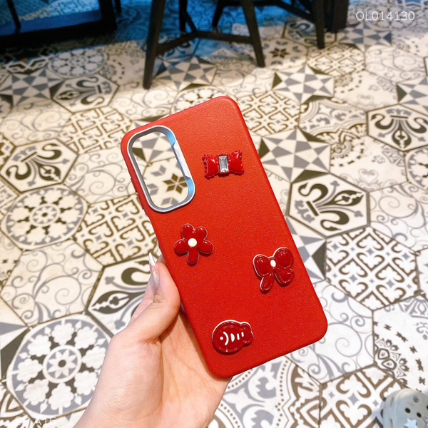 ** Ốp SS A16 dẻo vân giả da đính 4 sticker đỏ