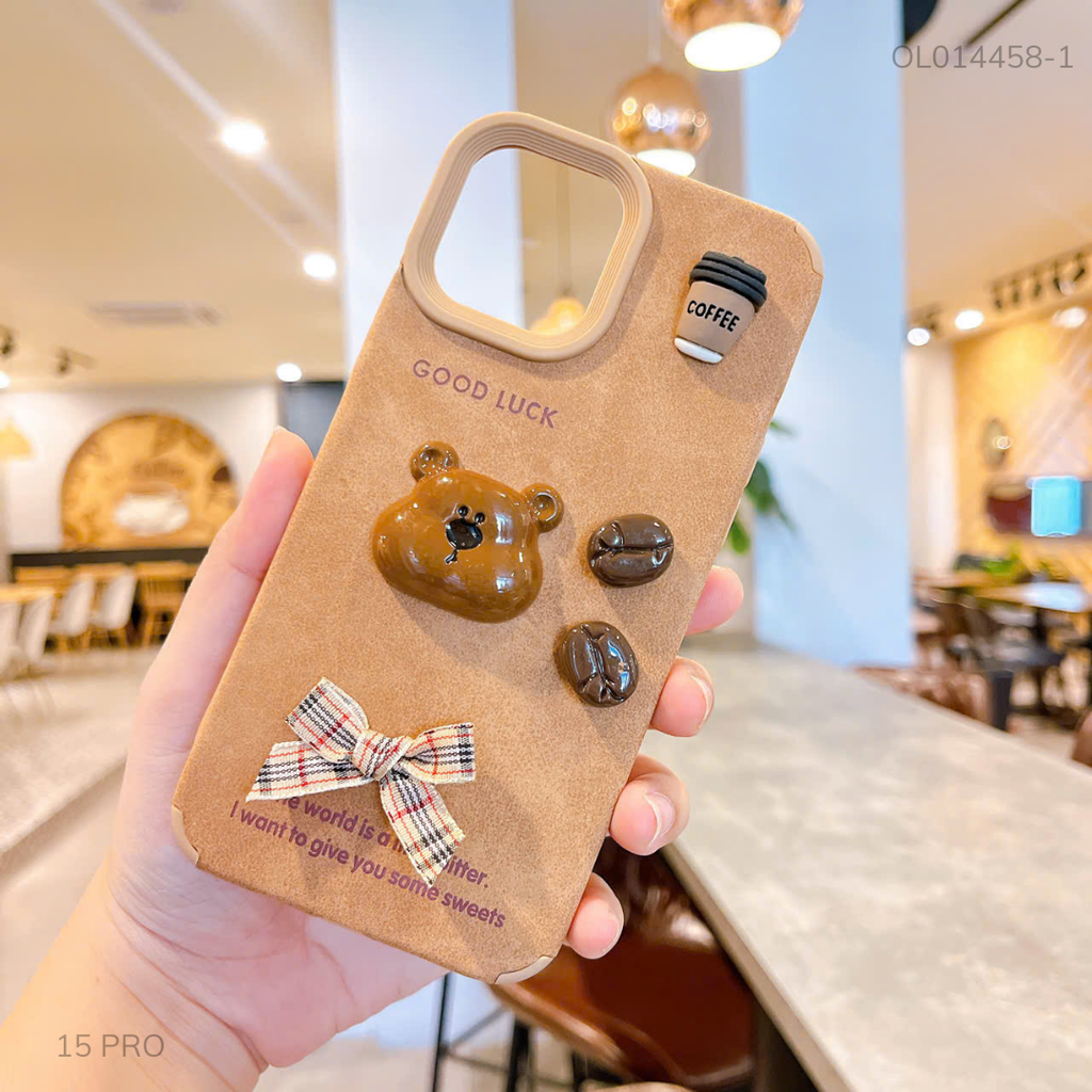 Ốp iPhone 15 Pro giả da lộn đính gấu Coffee