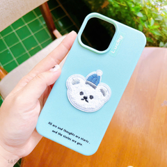Ốp IP 14 Plus dẻo vân sần Lucky đính gấu