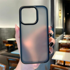 ** Ốp iPhone 16 Pro Max Likgus lưng nhám viền màu