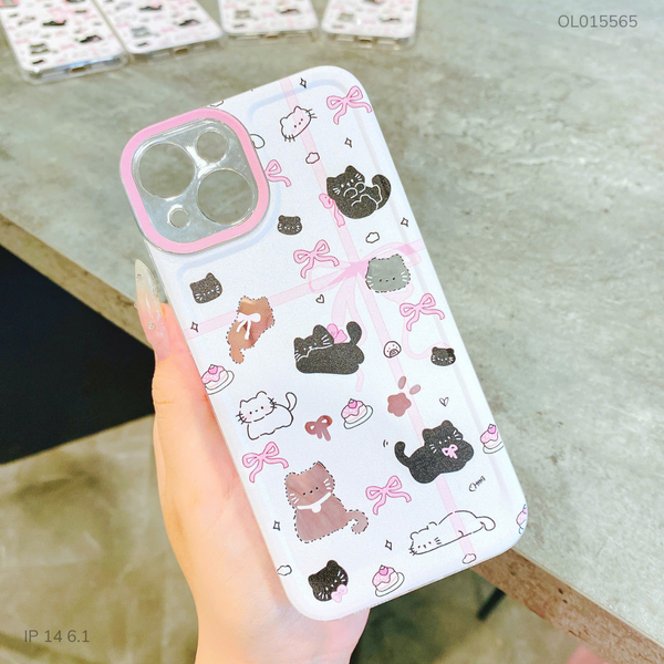 ** Ốp IP 14 6.1 dẻo in nhiều mèo nơ hồng bảo vệ Camera