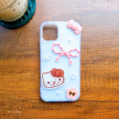 ** Ốp IP 15 Plus lưng trắng đính mặt Kitty lắc