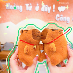 ** Móc khóa bông Capybara mũ rơm