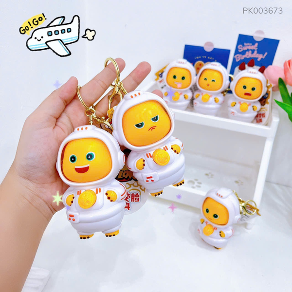 ** Móc khóa Khủng long đổi mặt