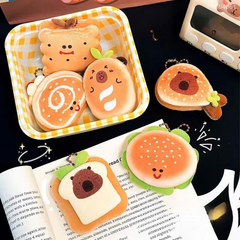 ** Móc khóa bông bánh mì Capybara