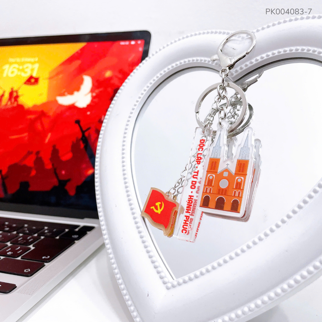 ** Móc khóa chủ đề 30/4