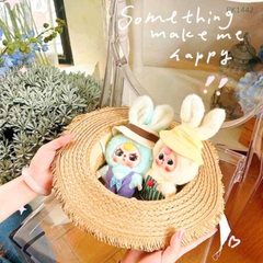 ** Hộp Random Three Macaron