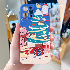 Ốp IP 12 Pro 6.1 cây thông noel và hộp quà vân da sần