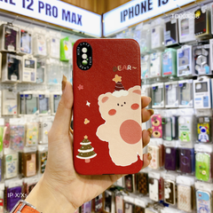 Ốp IP X Gấu má hồng nền đỏ vân da sần