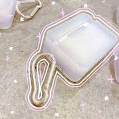 ** Case Airpods Pro dẻo Labubu đeo tai nghe