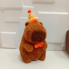 ** Gấu bông Capybara đội nón HPBD