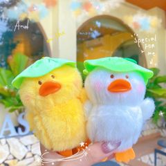 ** Móc khóa bông vịt đội lá sen