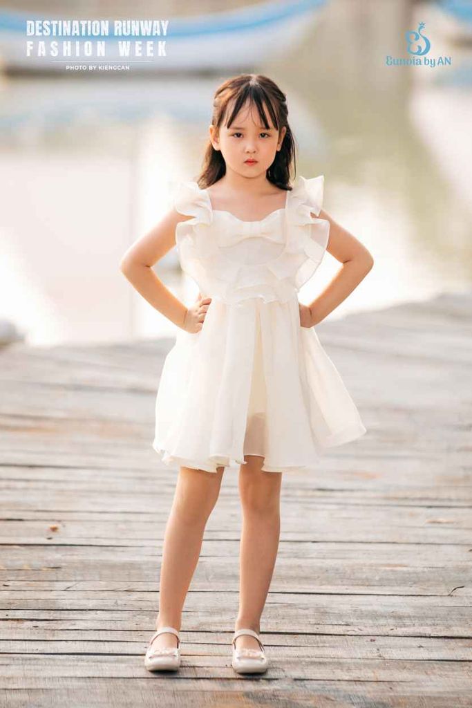 Aliana Dress màu Kem 22