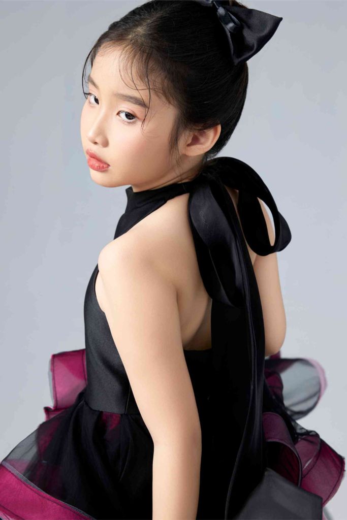 Tuệ Đan Dress