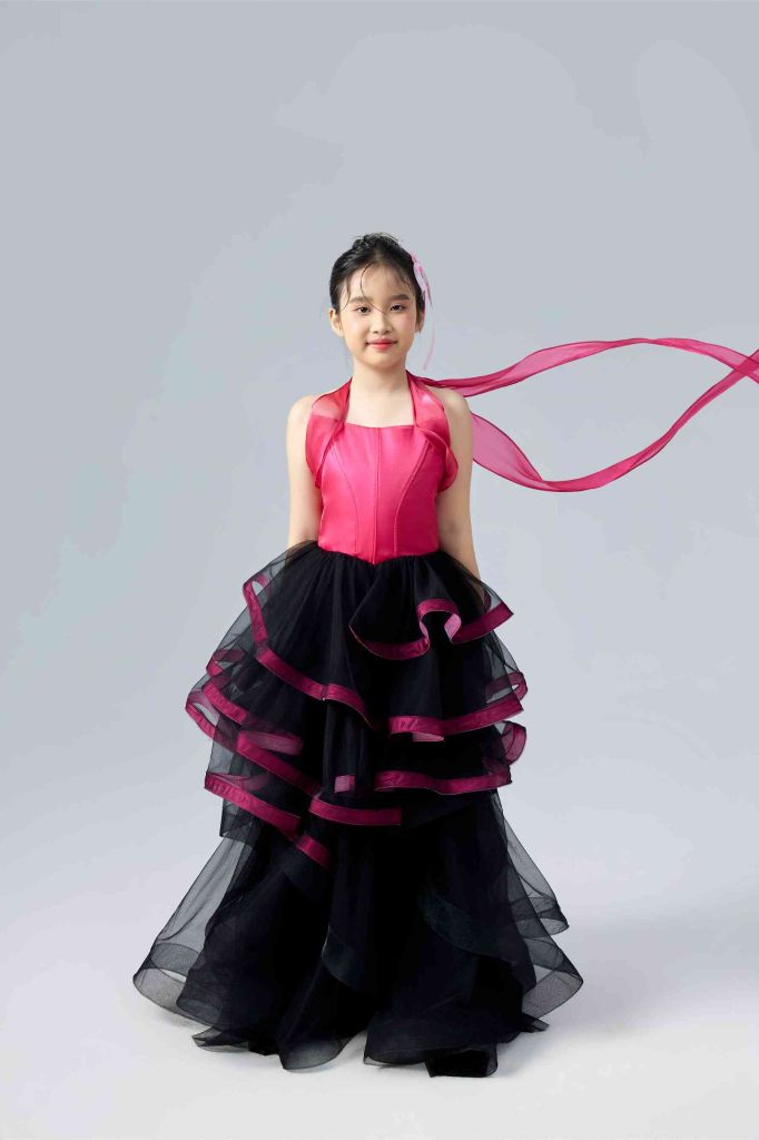 Hồng Khuê Dress