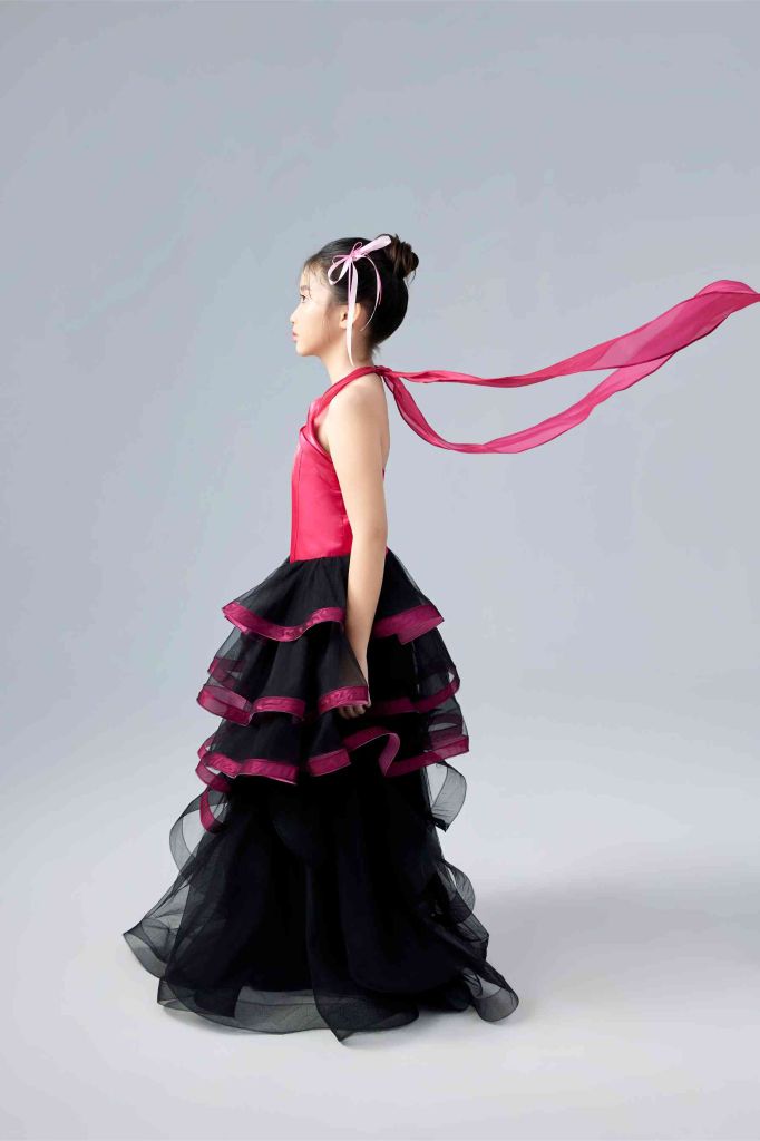 Hồng Khuê Dress