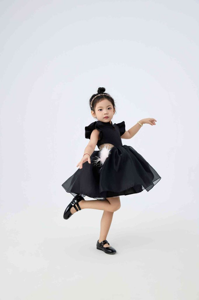 Nhật Dạ Dress