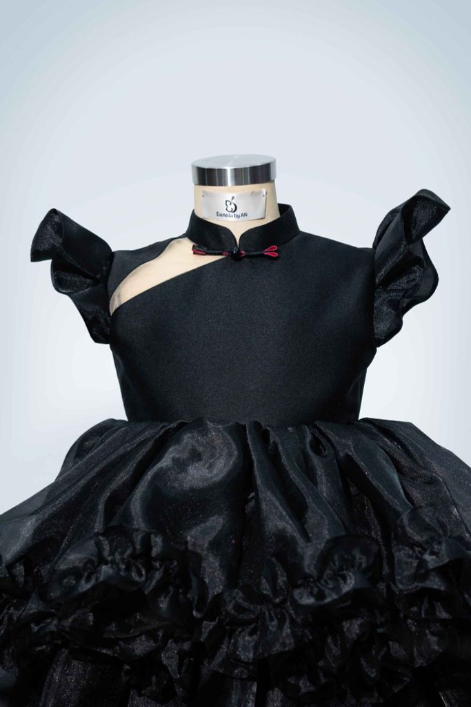 Vân Tú  Dress
