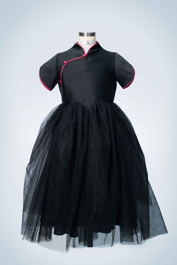 Hạ Chi Dress
