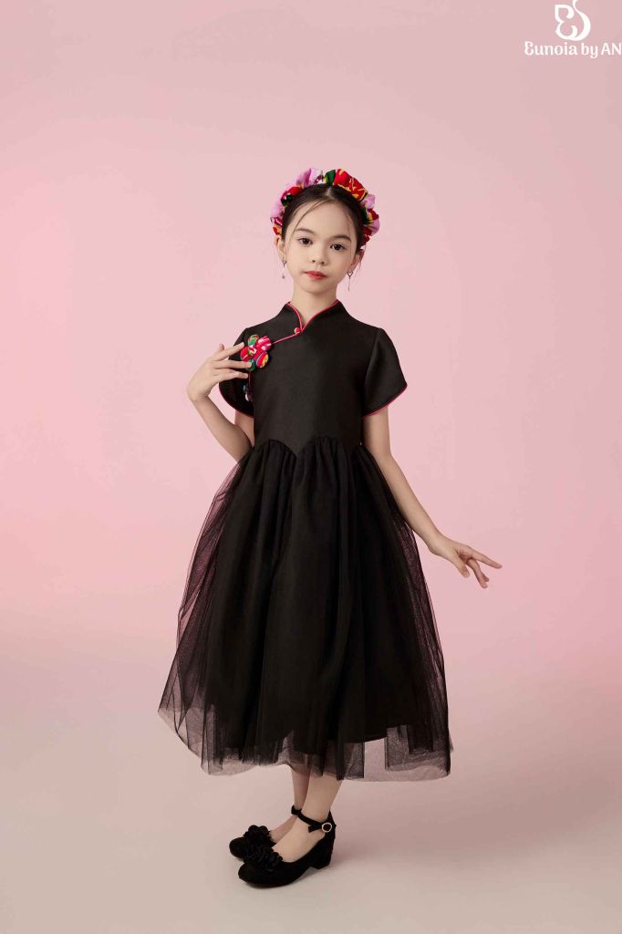 Hạ Chi 24 Dress