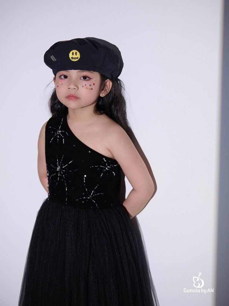 Váy công chúa cho bé gái màu đen lệch vai Aydin Dress - Eunoia by AN