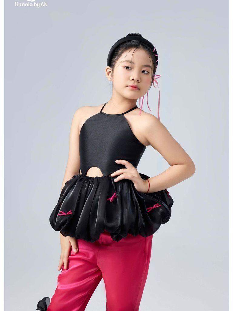 Set áo yếm đen thân bồng kèm quần ống loe hồng đính nơ to bản cho bé gái Diễm Nhi Set - Eunoia By AN