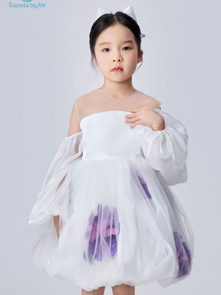 Váy công chúa bé gái trễ vai tay bồng hoạ tiết hoa tím màu trắng Huyên Thảo Dress - Eunoia By AN