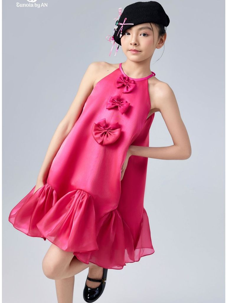 Váy baby doll bé gái cổ yếm đính nơ đuôi bèo nhún màu hồng Giang Khánh Dress - Eunoia By AN