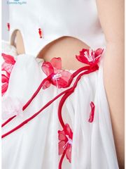 Váy công chúa bé gái cổ yếm cut-out eo cá tính đính kết hoa đào nổi bật màu trắng Hoài Cầm Dress - Eunoia By AN