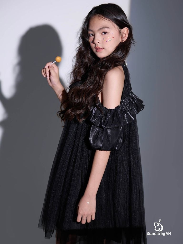 Váy công chúa cho bé gái màu đen đính đá lấp lánh Larisa Dress - Eunoia by AN