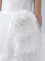 Váy công chúa bé gái dáng corset cuộn hoa trễ vai xếp tầng voan trắng tinh khôi Diễm An Dress - Eunoia By AN