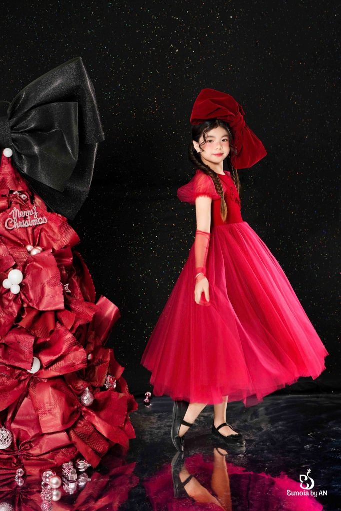 HỒNG QUYẾN DRESS