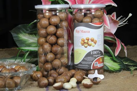  Hạt macca còn vỏ 