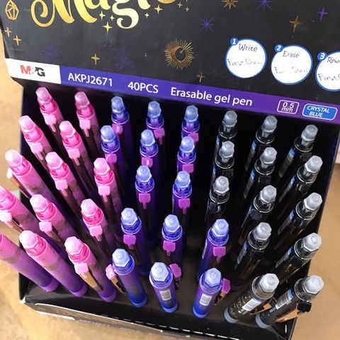  Bút bi tẩy bấm AKPJ267nét 0.5 hàng M&G chất lượng mực đậm xóa sạch viết êm (giao màu ngẫu nhiên ạ) 