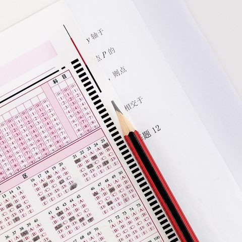  Bút chì gỗ 2B thân sọc đỏ đen Baoke PL169(30/360) 