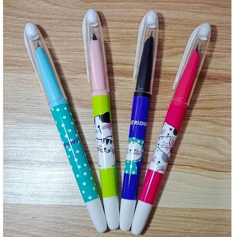  Bút Máy In Hình Mèo Và Chấm Bi Ffp60132 sản phẩm chính hãng ( Giao màu ngẫu nhiên ạ) 