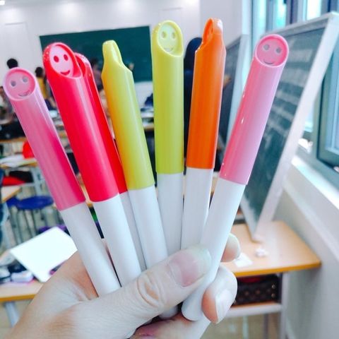  Bút mài thầy Ánh - SH056 (Giao màu ngẫu nhiên ạ) - Ngòi êm trơn sản phẩm chính hãng 