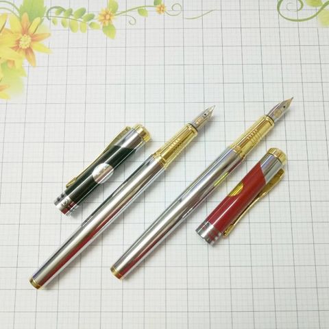  Bút mài thầy Ánh ngòi êm trơn luyện viết chữ đẹp, caligraphy sản phẩm chính hãng (Giao màu ngẫu nhiên ạ) 