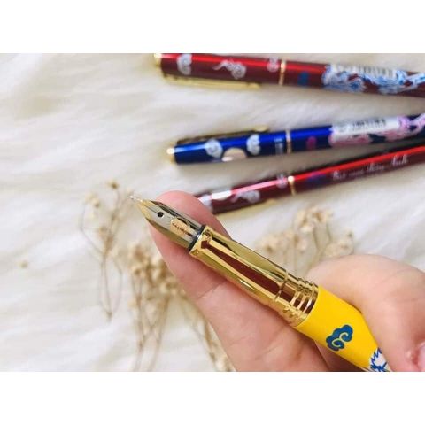  Bút mài thầy Ánh SH023 ngòi thanh đậm nét nhỏ luyện chữ đẹp sản phẩm chính hãng (Giao màu ngẫu nhiên ạ) 