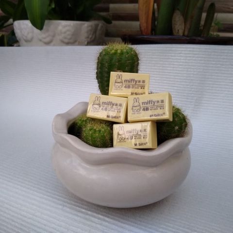  Gôm, cục tẩy bút chì M&G Mify 4B màu vàng FXP96580 sản phẩm chính hãng 