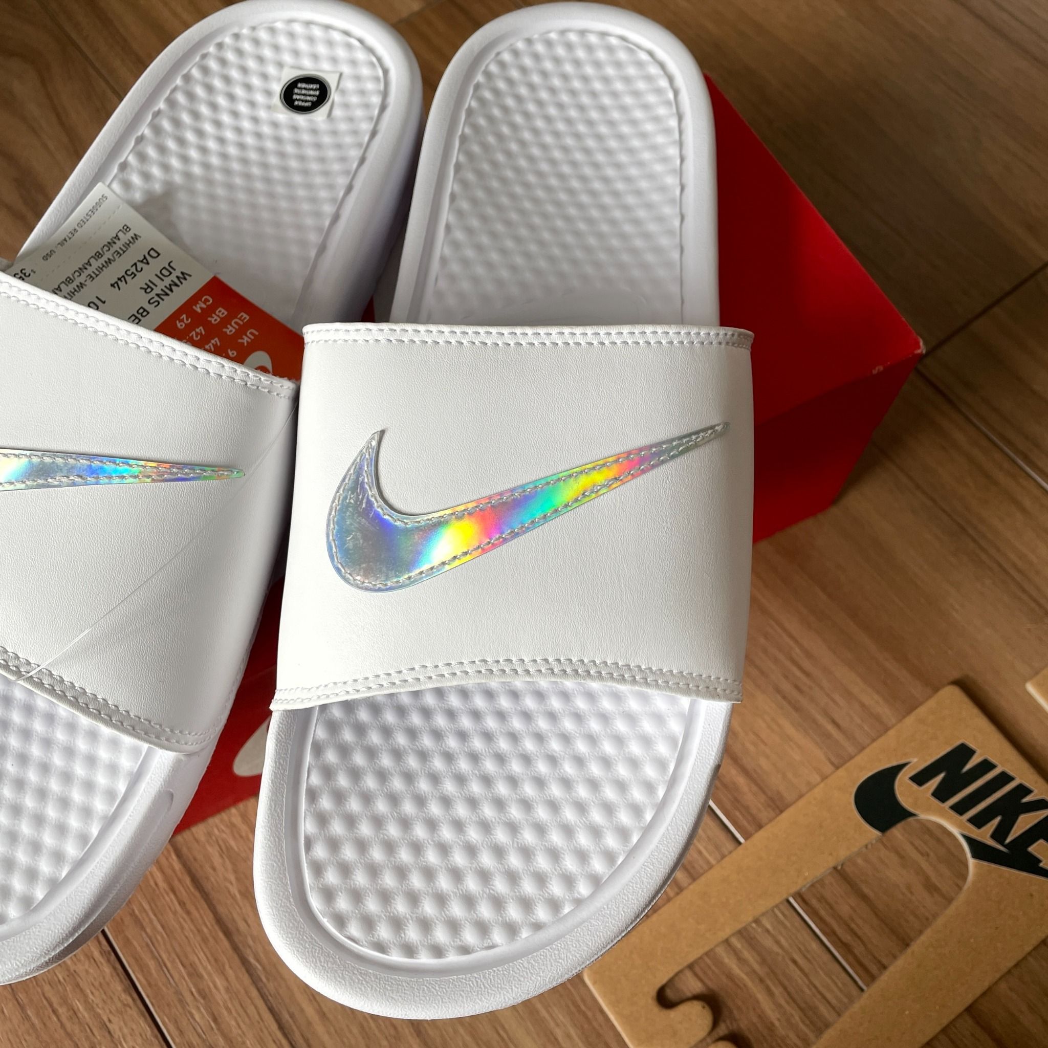 D p Nike Wmns Benassi JDI IR White Blanc DA2544 100 Kshoes.vn