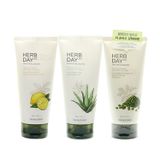  Sữa rửa mặt The Face Shop HERB DAY 365 MASTER BLENDING facial foaming cleanser 170ml 