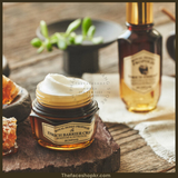  Kem dưỡng ẩm trắng sáng da chiết xuất sữa ong hoàng gia Royal Honey Propolis ENRICH BARRIER CREAM 63ml 