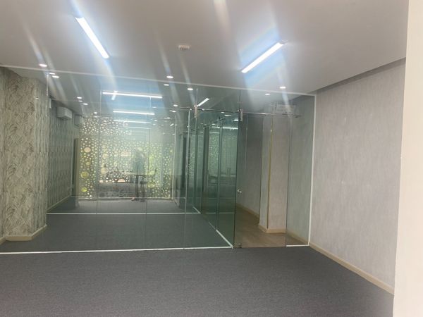  Cho Thuê Văn Phòng 8 - 12 Chỗ 