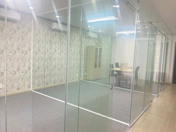  Cho Thuê Văn Phòng 8 - 12 Chỗ 