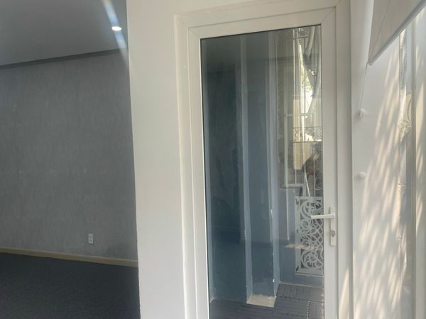  Cho Thuê Văn Phòng 8 - 12 Chỗ 