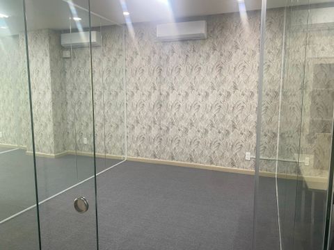  Cho Thuê Văn Phòng 1 - 4 Chỗ 