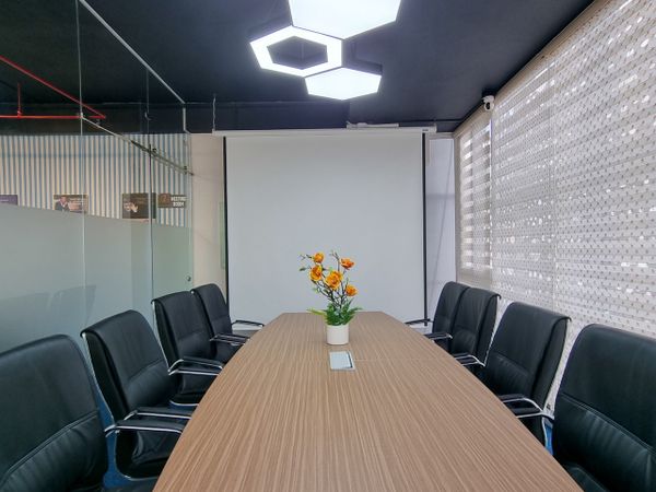  Cho Thuê Phòng Họp và Sự Kiện (từ 8 đến 50 người) 