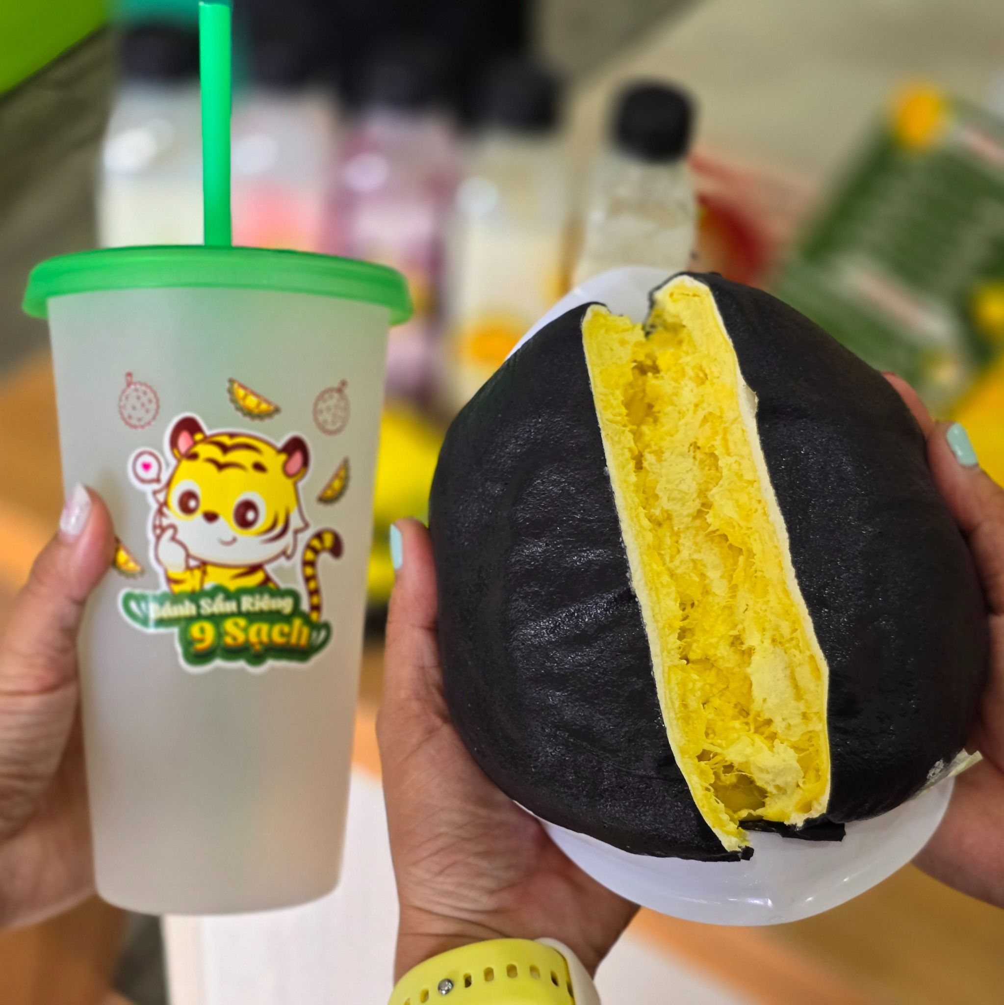  Bánh Phô Mai Than Tre size 16cm - 600g 
