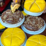  Bánh phú sĩ Chocolate hạnh nhân size 12cm - 400g 